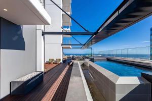 16 on Bree Luxury & Living