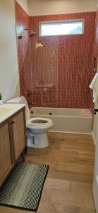 902 S East Street Stays #200