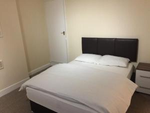 Nice Spacious Room in Coventry