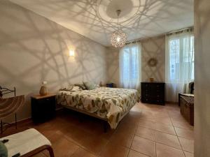 Maisons de vacances Maison de village climatisee avec terrasse, garage prive a Argeles - FR-1-225-827 : photos des chambres