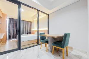 Gorgeous 1BR Apartment at The Smith Alam Sutera By Travelio