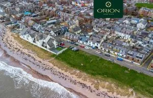 Creel Cottage No3, Panoramic Sea Views, Beach Front, Free Parking, Fully Equipped, 2mins to Pier, Walking Trail by ORION SHORT STAYS - Arbroath