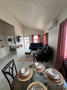 OceanView Oasis - Unrated properties in Discovery Bay