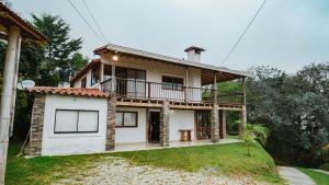 Oru Forest Retreat & Eco Lodge, just 15 minutes from the airport