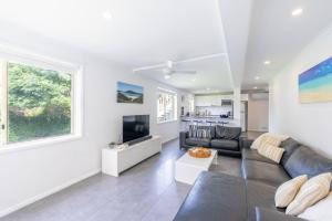 Shells on the Shore, 9 Lentara St- Wi-Fi, Air con, Boat Parking, Linen