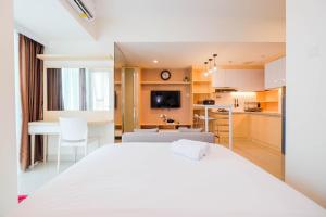 Spacious Studio at Grand Kamala Lagoon Apartment By Travelio