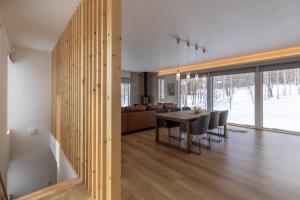 Tanuki House with spacious living room close to Rusutsu Resort