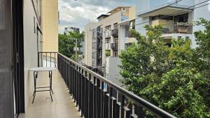 Poblacion Studio Apartment with Balcony