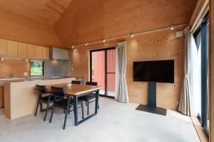 One Roof Shiraho A