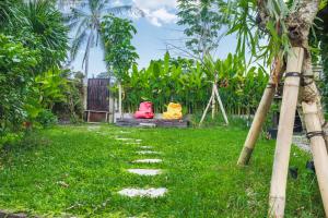 Unwind in 2BDR Ubud Villa Oceania - Huge Pool & Lawn