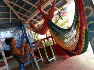 Page three stays and backpackers hostel