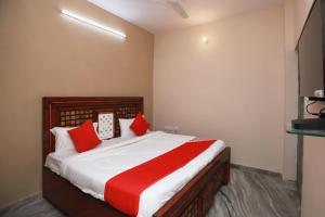 Hotel O Silverline Residency