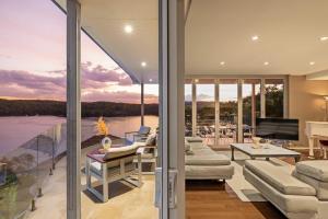Luxe Waterview Double Room in Caringbah South - Ideal for Relaxation - Shared Bathroom