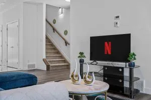 Urban Oasis Central & Stylish - Edmonton