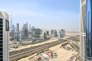 Two Bedroom Apartment in Nobles Tower by The S Holiday Homes