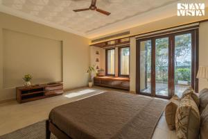 StayVista at Albatross Haven with BBQ & Bonfire