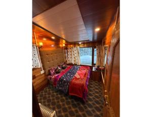 Global Hotel & Restaurant, Gulmarg