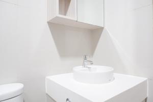 Comfort 2BR at Tree Park City BSD Apartment By Travelio