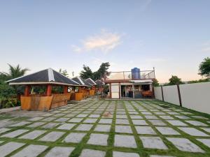 Nanay Eustiquia Complex Beach Resort