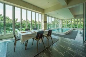 private Villa #Terrace #Parking available #Swimming pool