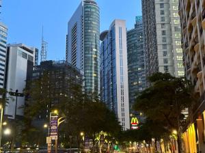 2BR in Central BGC