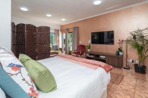 Apartment in Milnerton close to Woodbridge Island