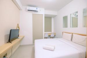 Best Price Studio Room Transpark Cibubur Apartment By Travelio