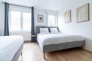 Ideal Family Bruges House