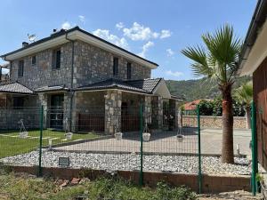 Villa close to lake, beach, center