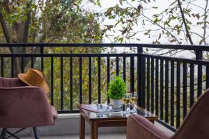 Alaya Stays 3 BHK on the First Floor with Gazebo - Walnut Stays