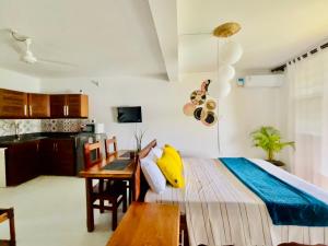 Su Casa - Ocean View, Remote Work Friendly