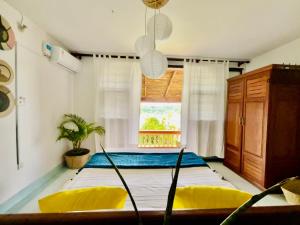 Su Casa - Ocean View, Remote Work Friendly