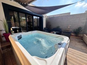 L échappée Rémoise, jacuzzi proche caves champagne