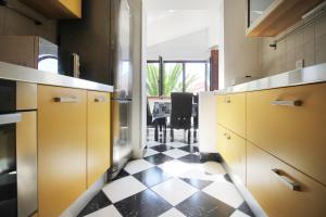 Obradovic beach apartment