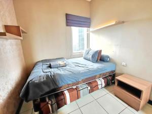 Strategic 3BR Sudirman Park Apt with Wi-Fi, Pool,Gym by 2ndHome