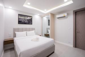 Tropicana, Luxe 8 bedrooms Villa