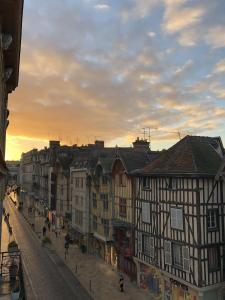 Appartement Luxueux, ultra-centre, Fibre & Clim