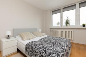 Bright Apartment Bogusławskiego Perfect for Remote Work by Noclegi Renters