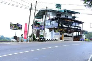 Lucky Star View Inn - Bindunawewa