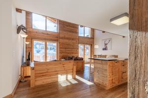 Les Mayens MB 021 - LUXURY apartment 18 pers