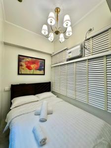 Studio Two Condominium, Alabang Northgate Cyberzone, DOVE-Fiber Wi-Fi Netflix ready
