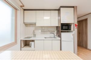 Jeju Aewolae Hyuyang Pension