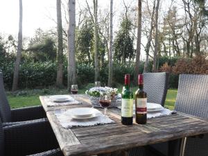 Huinerhofje 3 - Vrijstaand, grote tuin, rust en veel privacy nabij uitgestrekte bossen