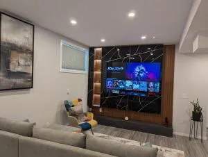 MIAT Apartment - YYC