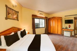 Super Townhouse Subhash Nagar Formerly Royal Palazzo