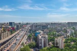 Hotel Crystal Park Near NESCO Exhibition Center