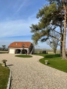 Pettits Barn - Froxfield