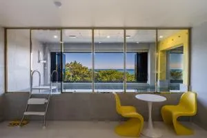 From H Brown Dot Hotel Gyeongju Yangnam - Suryŏm-ni