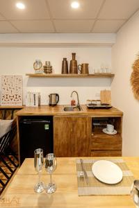 Hanoi Heritage Hideaway- Homestay CHẤT - Private Self-check-in