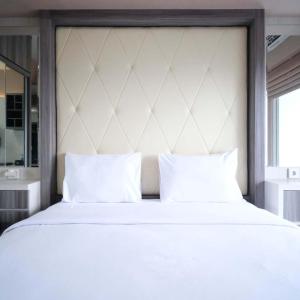 Cozy Studio with Connected to Mall at Orchard Supermall Mansion Apartment By Travelio